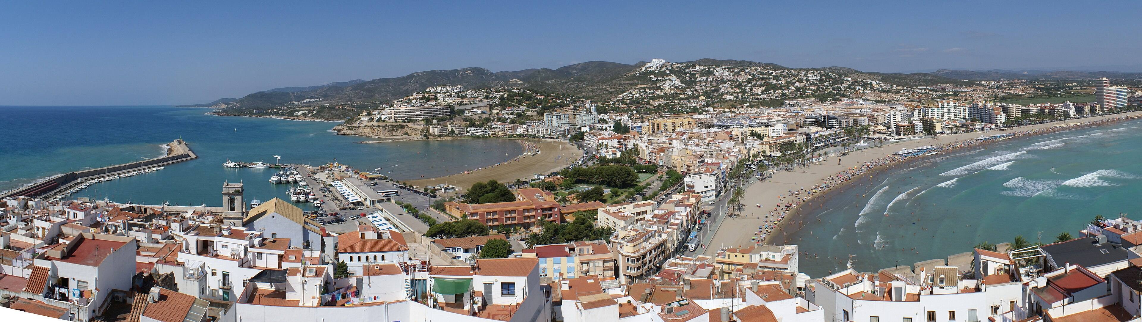 Panorámica de Peñíscola desde el castillo